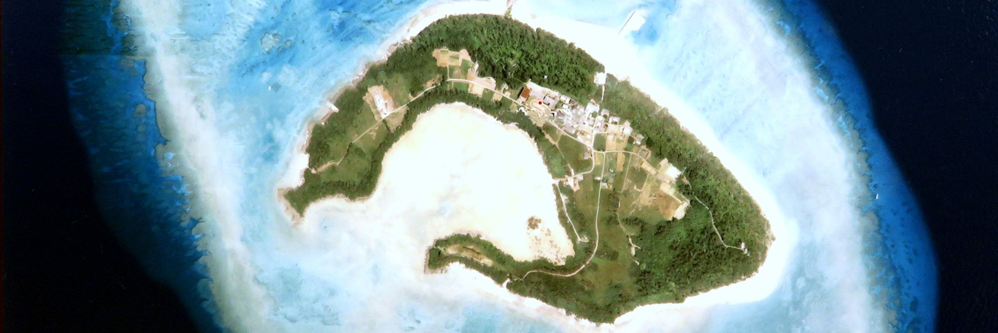 水納島の衛星写真